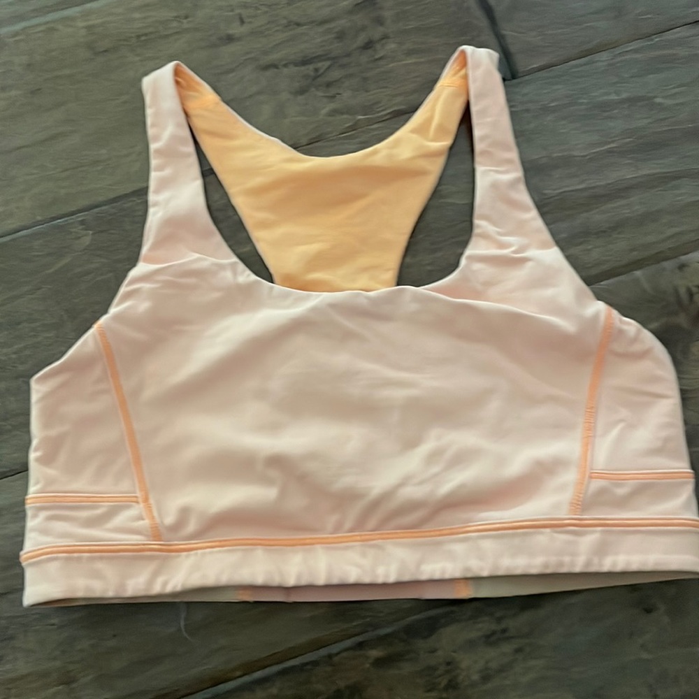 Lululemon orange/peach sportsbra
